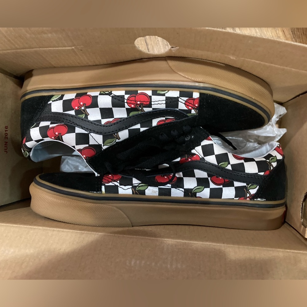 Cherry vans